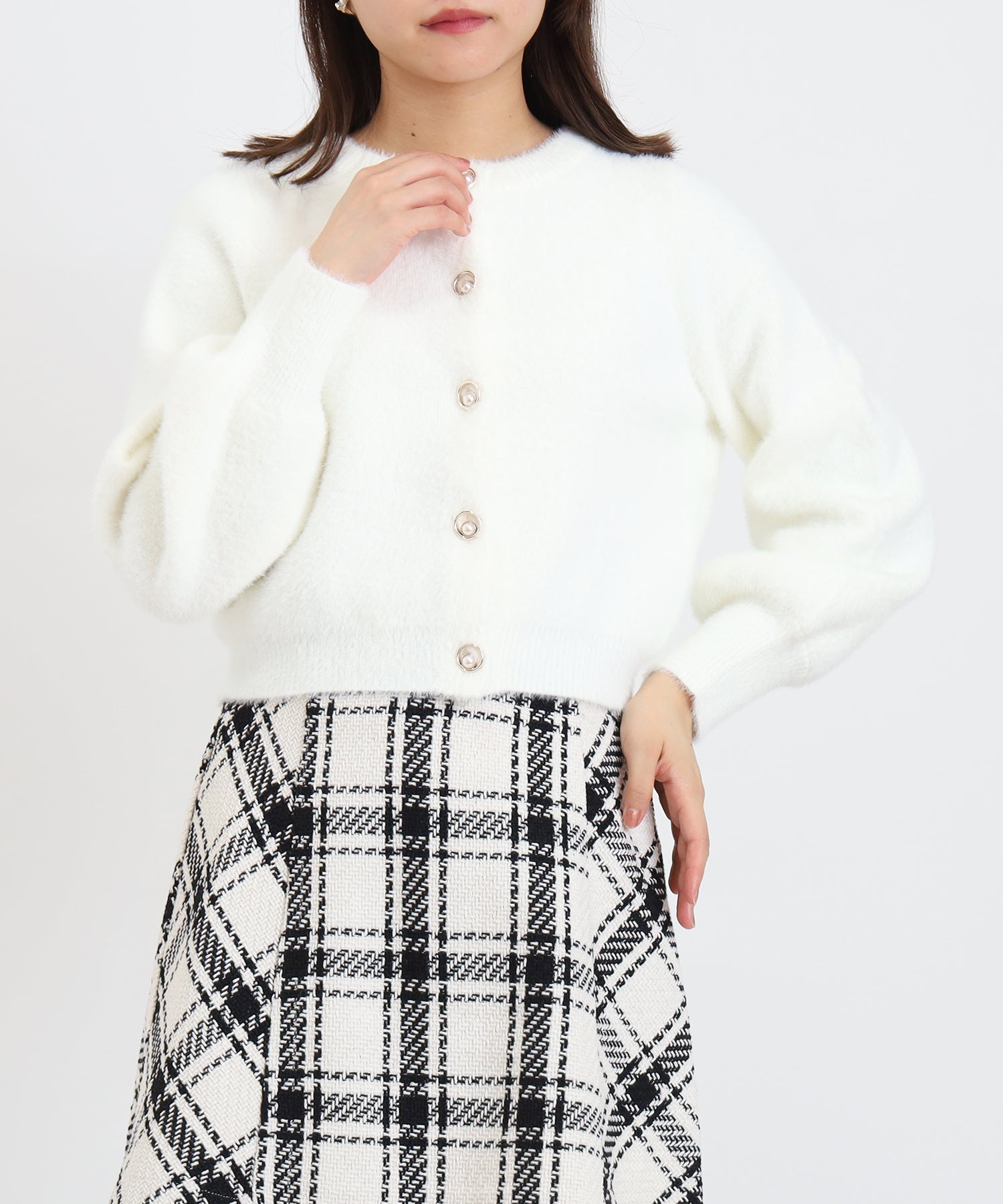 ホワイト  model：156　着用サイズ：M