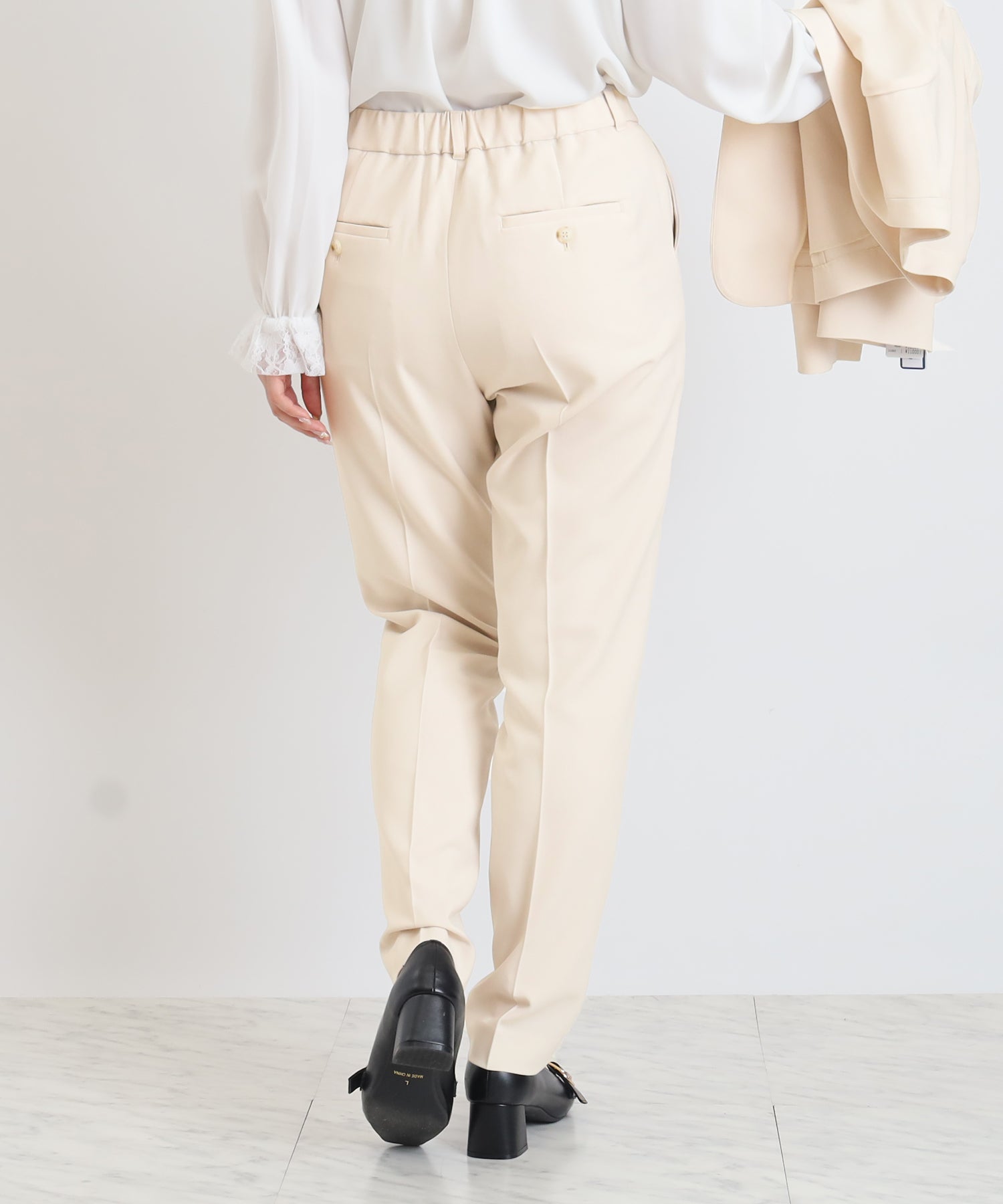 ベージュ　model:160cm  着用サイズ：M