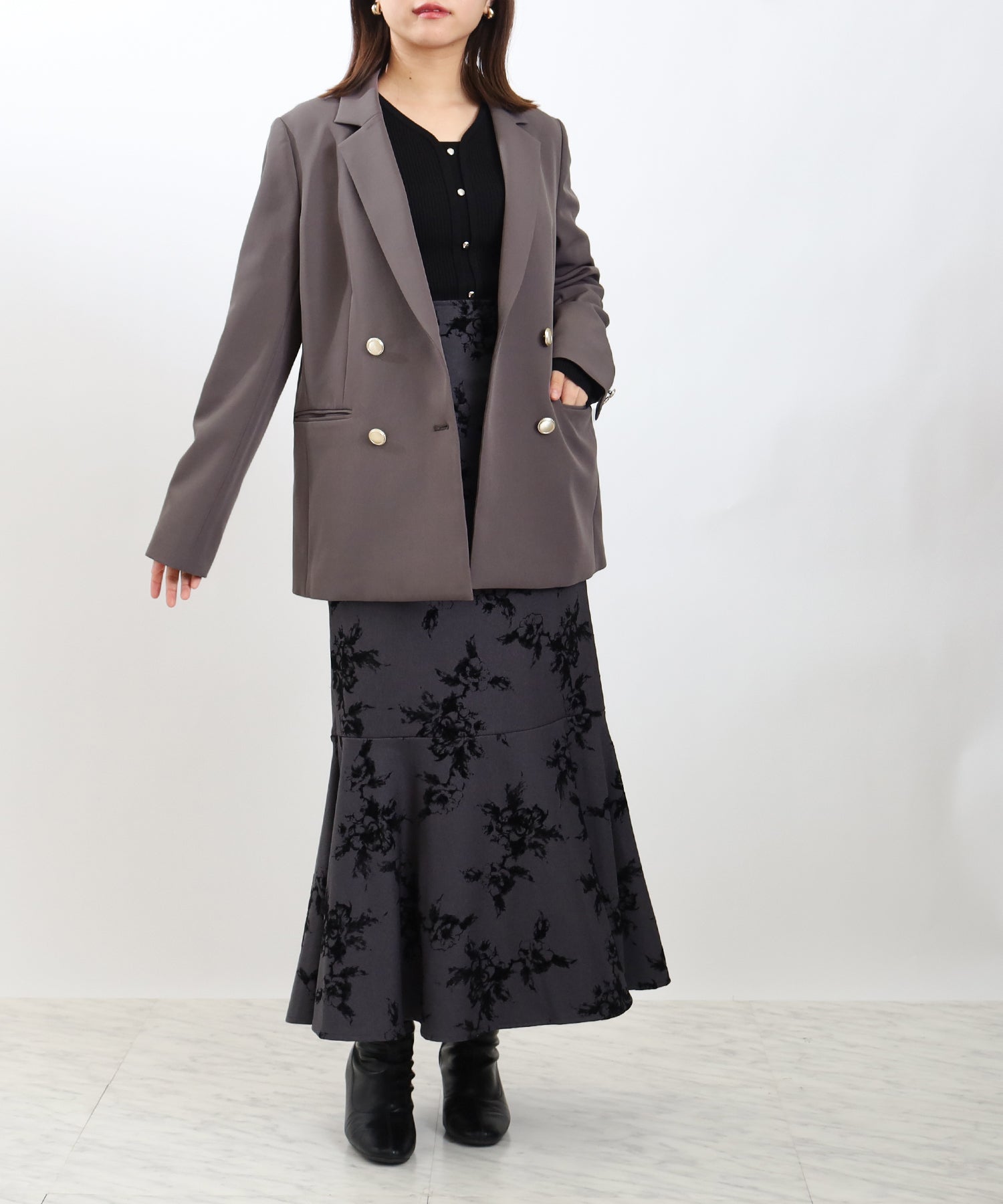 ブラウン　model：156　着用サイズ：M