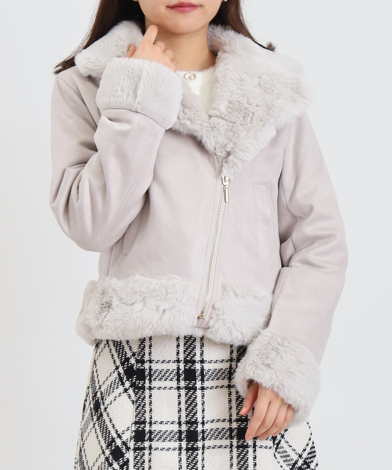 ライトグレー　model:156cm 　着用サイズ：M