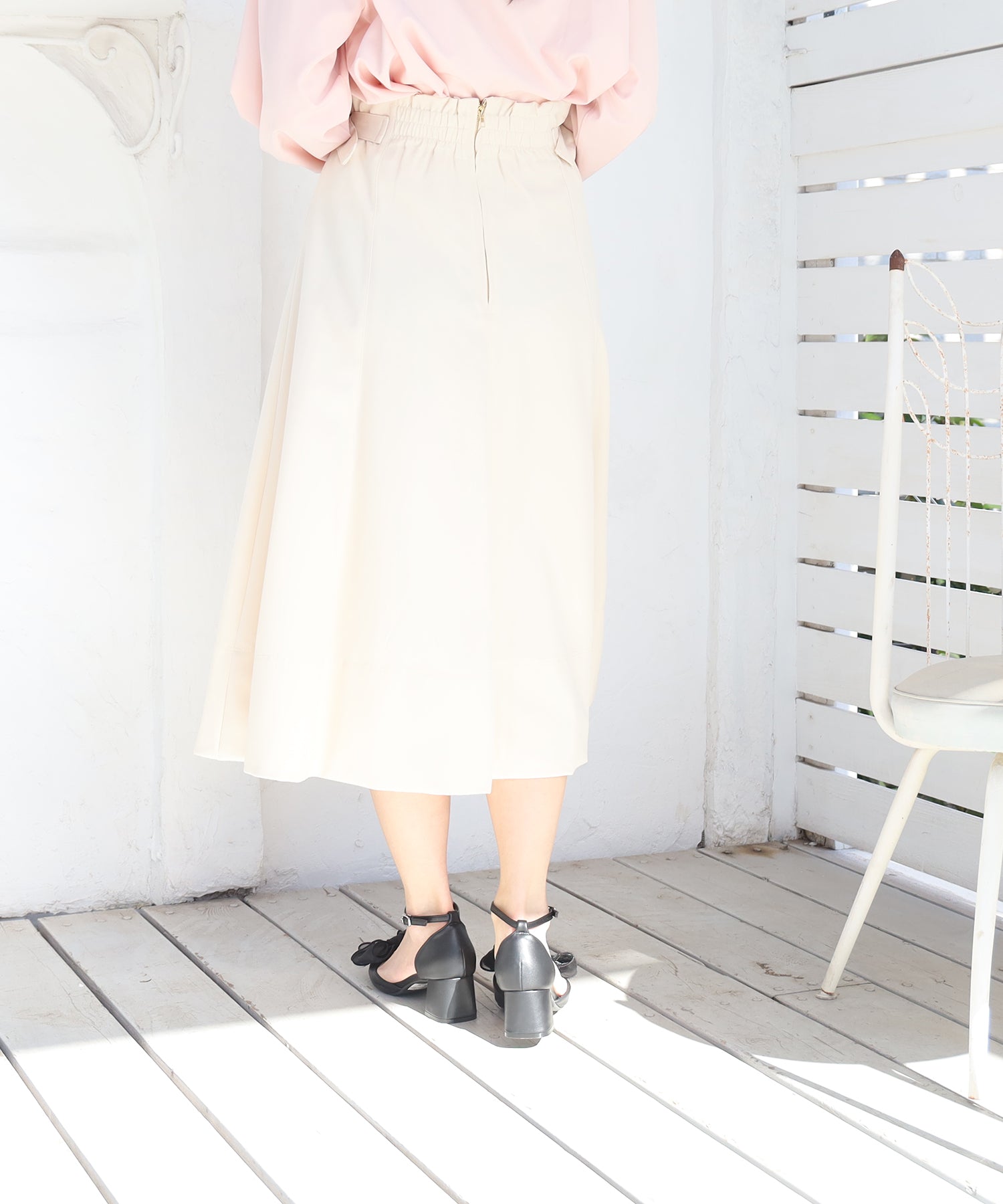 ベージュ　model：160　着用サイズ：M