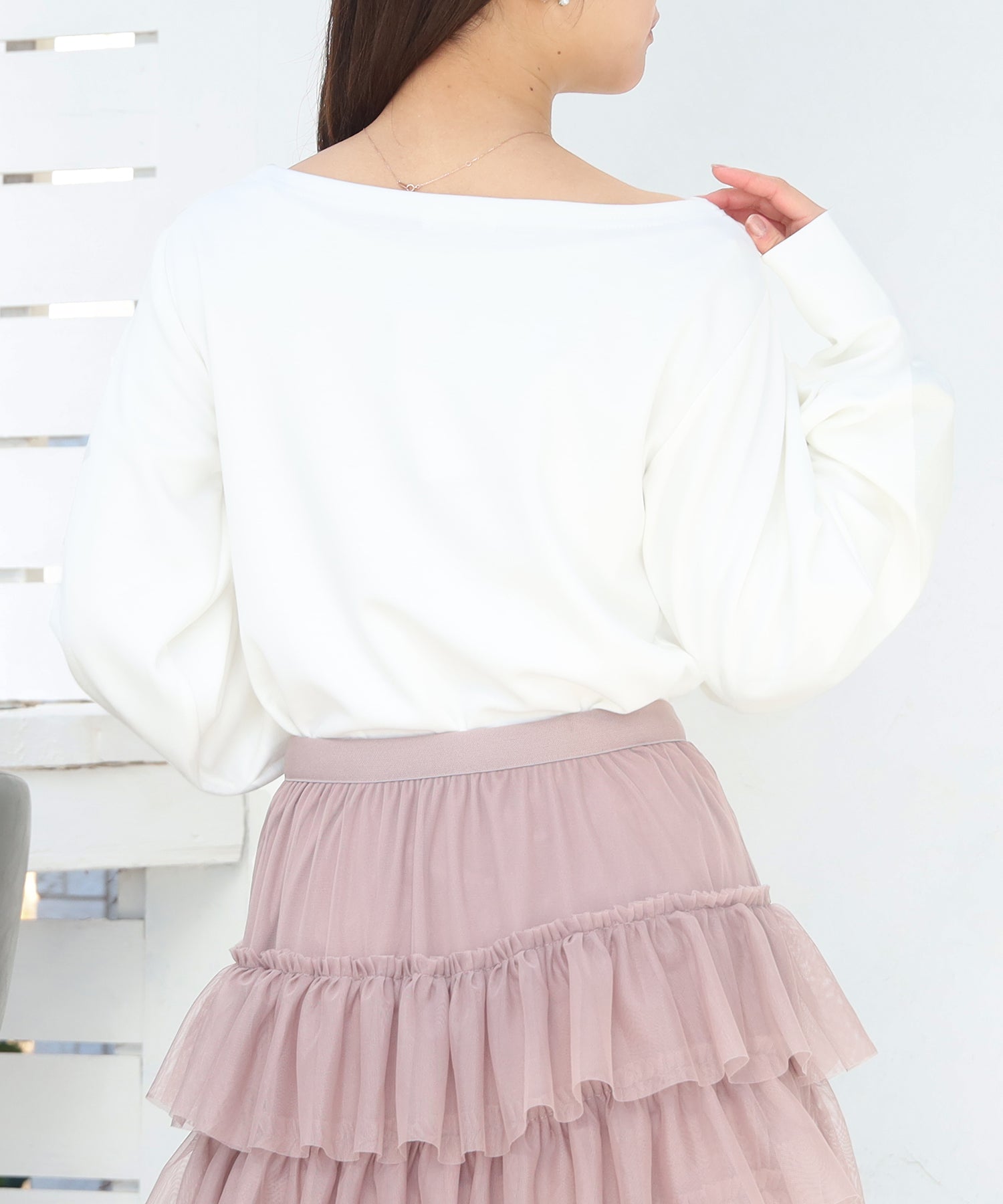 ホワイト　model：160　着用サイズ：M