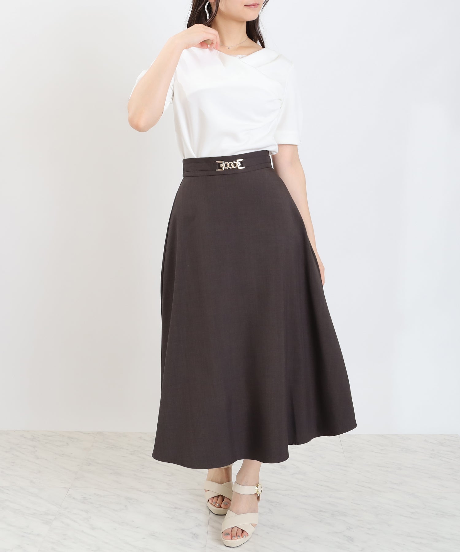 ホワイト　model：160　着用サイズ：M