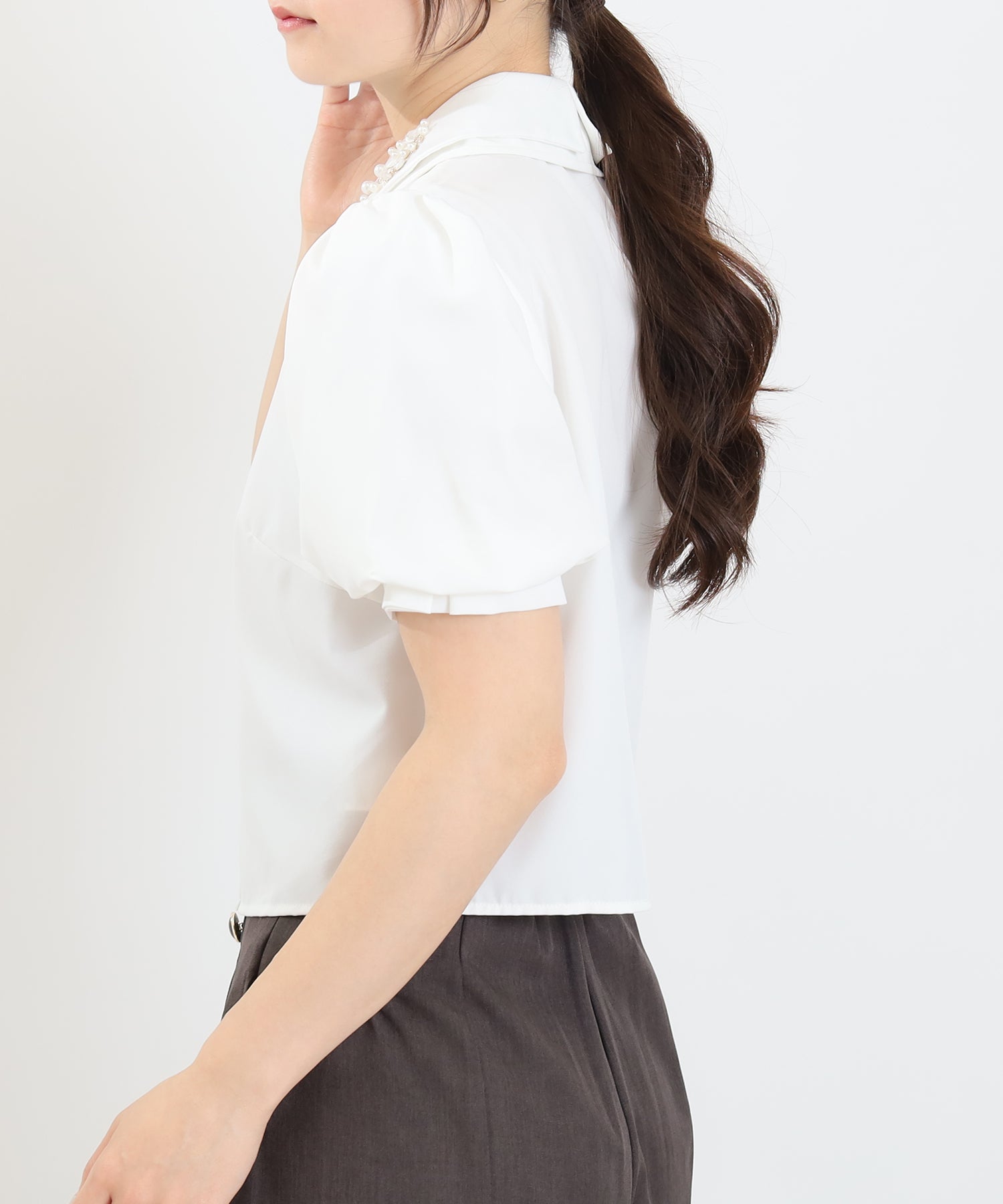 ホワイト　model：160　着用サイズ：M