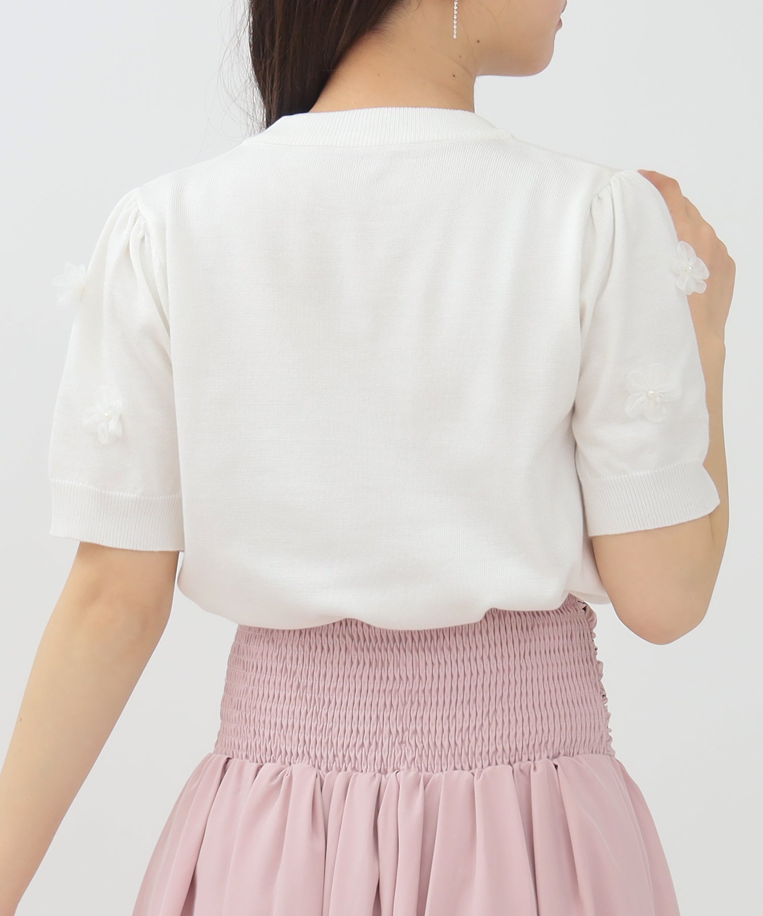 ホワイト　model：156　着用サイズ：M