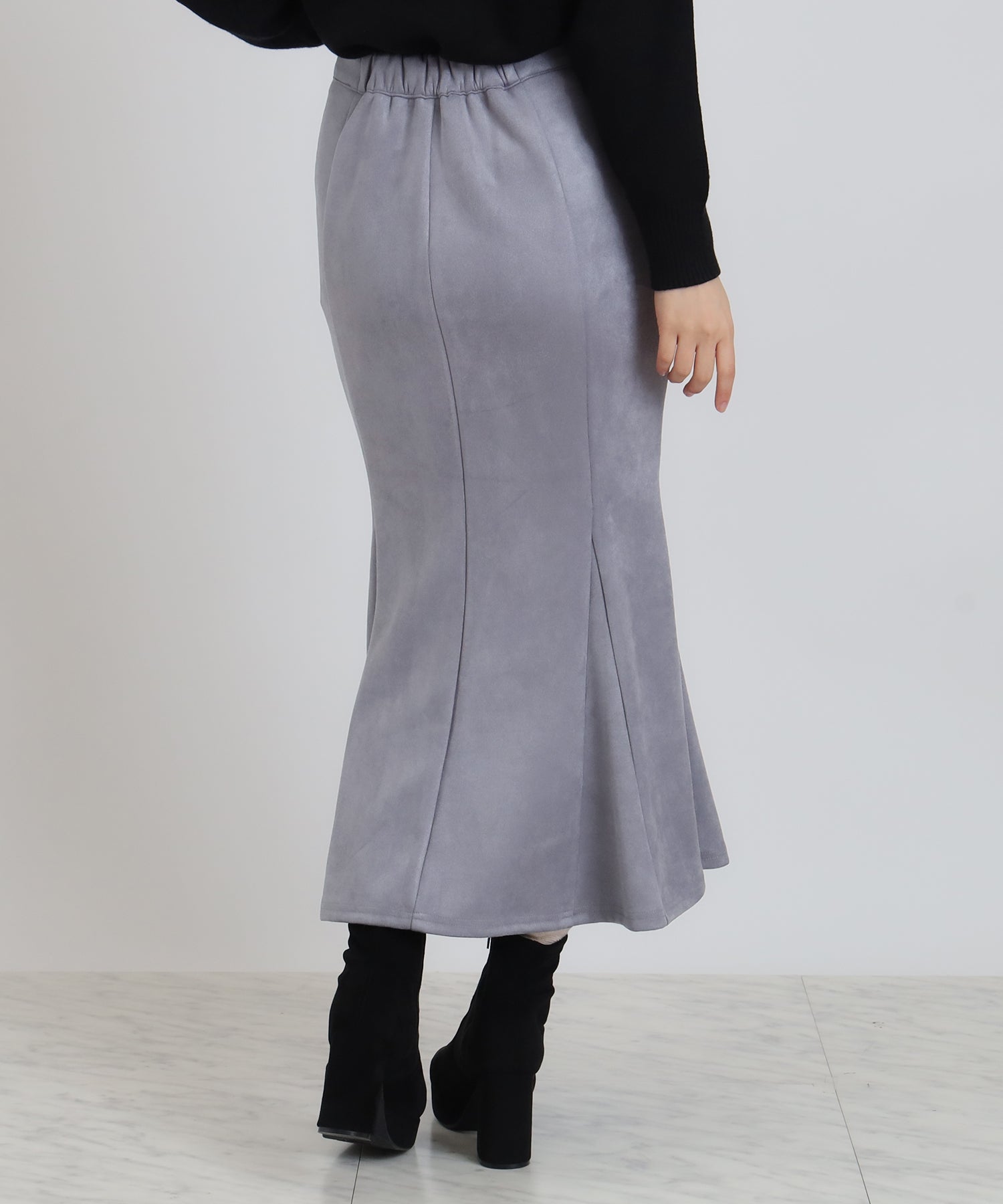 チャコール　model：156　着用サイズ：S