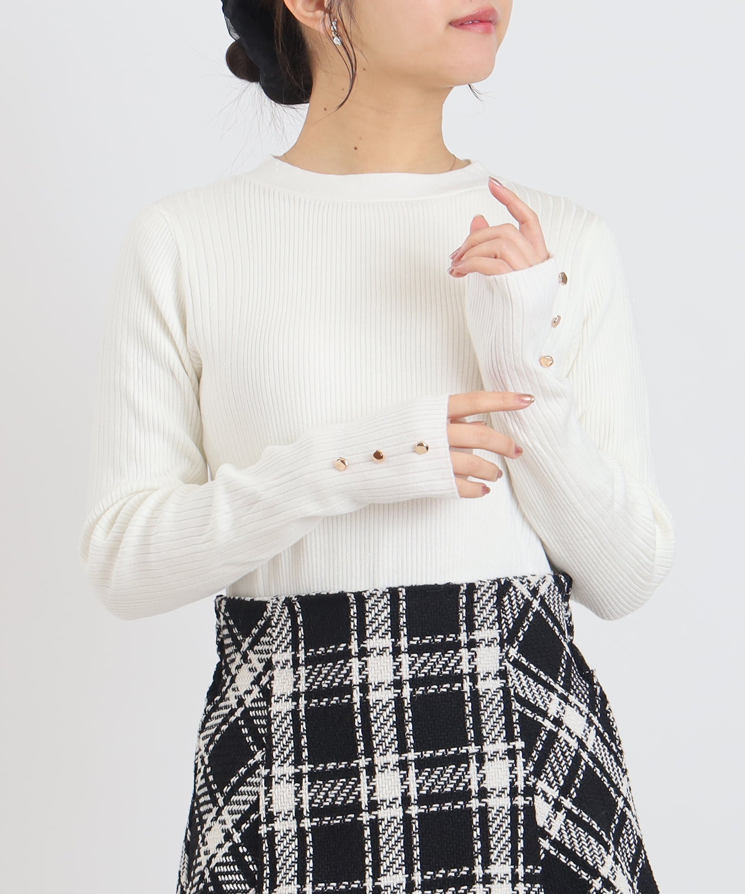 ホワイト　model：156　着用サイズ：M