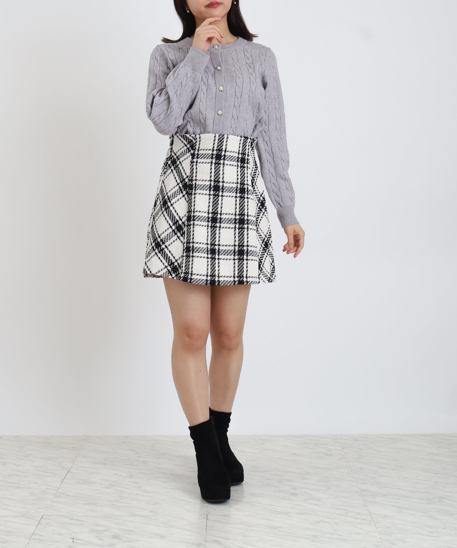 ホワイト　model：156　着用サイズ：M