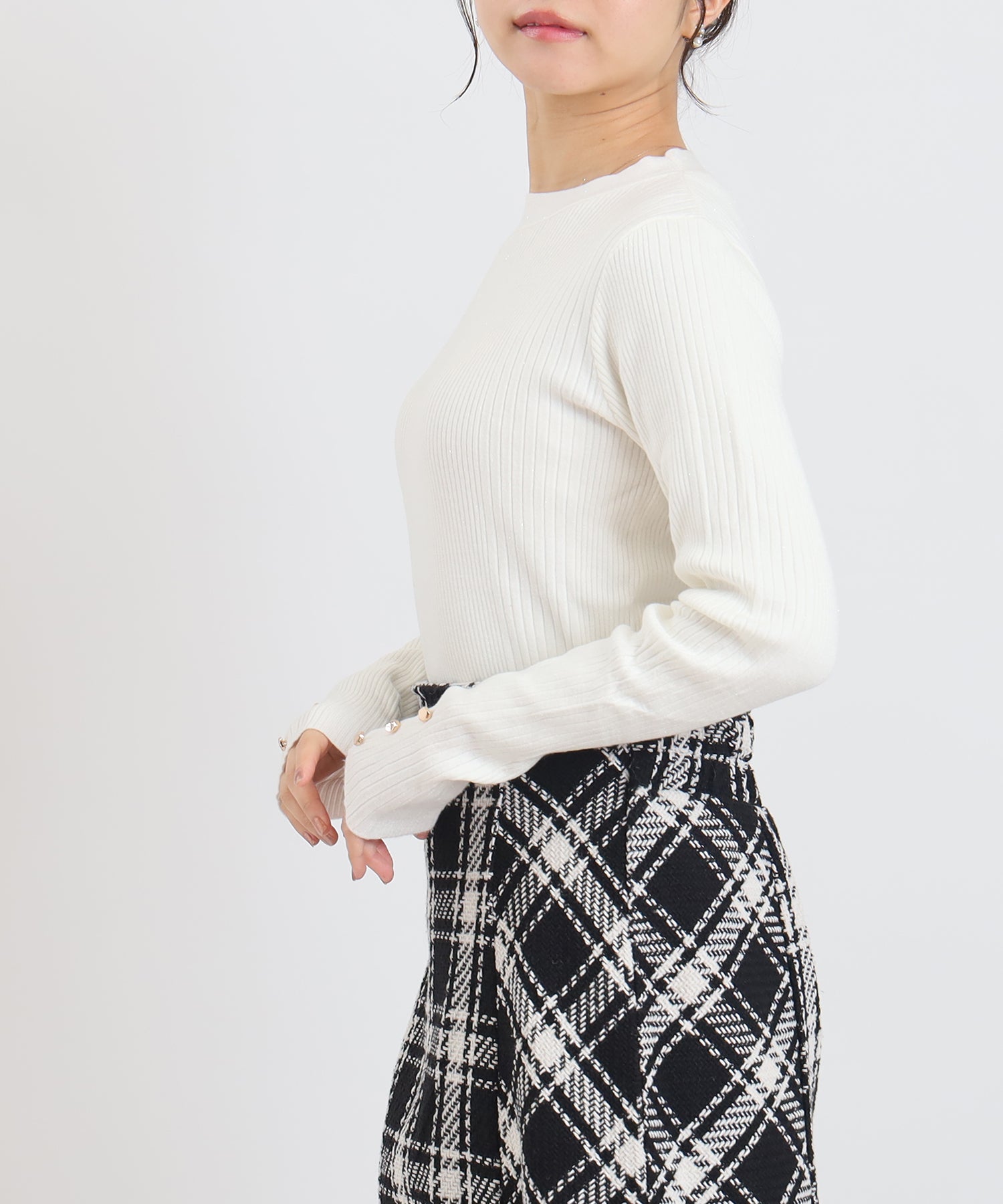 ホワイト　model：156　着用サイズ：M