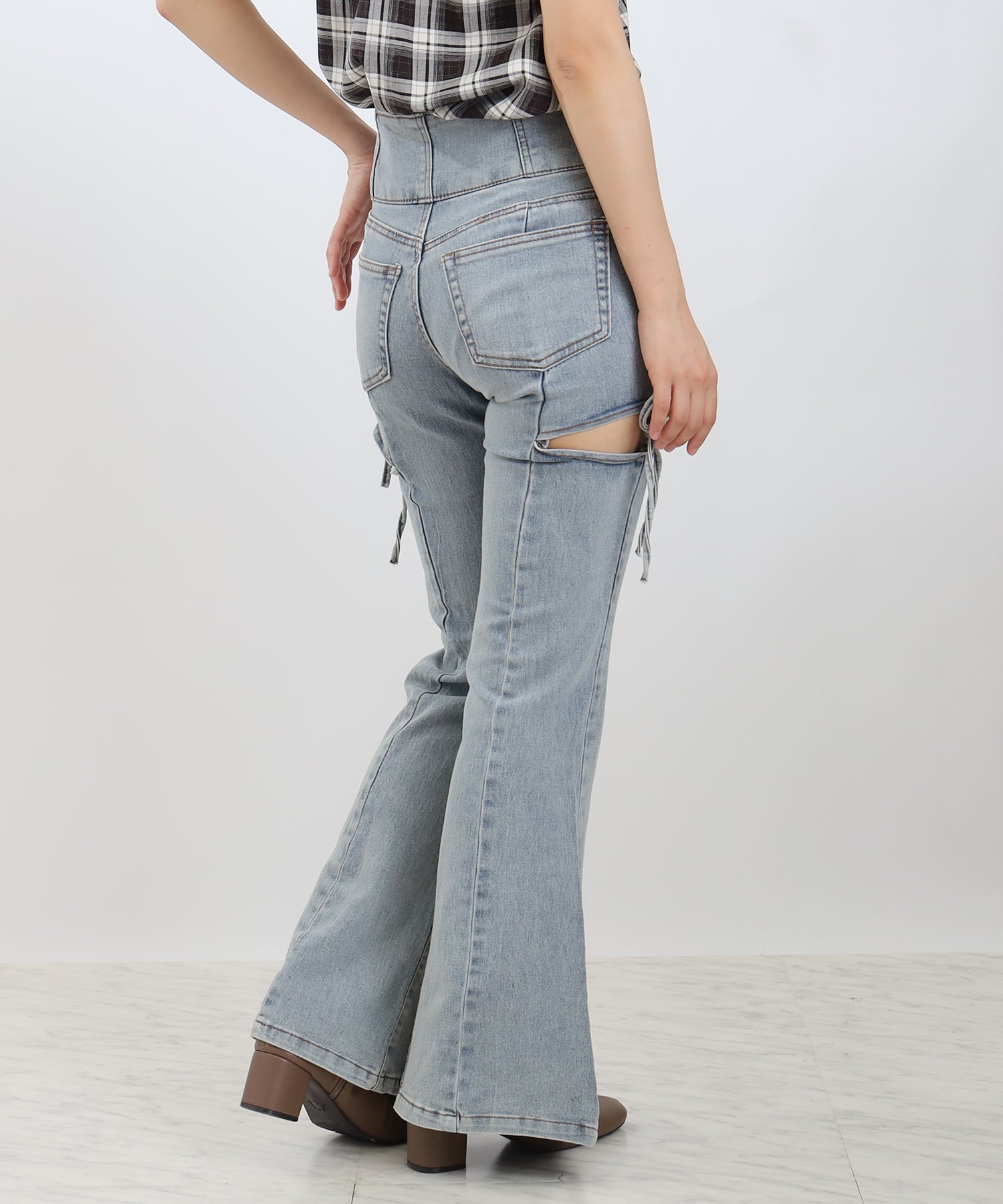 インディゴブルー　model：156　着用サイズ：S