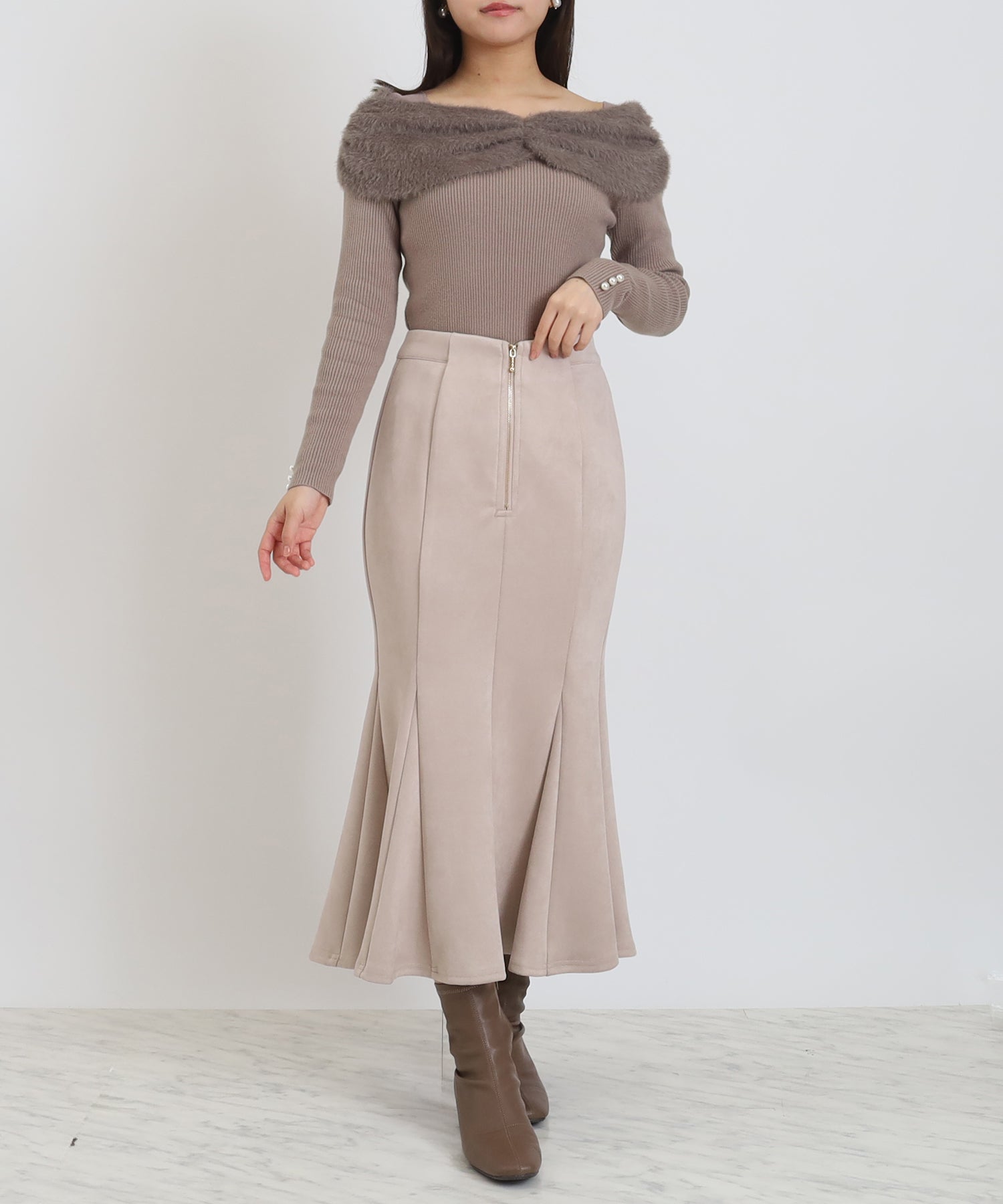 モカ　model:156　着用サイズ：M