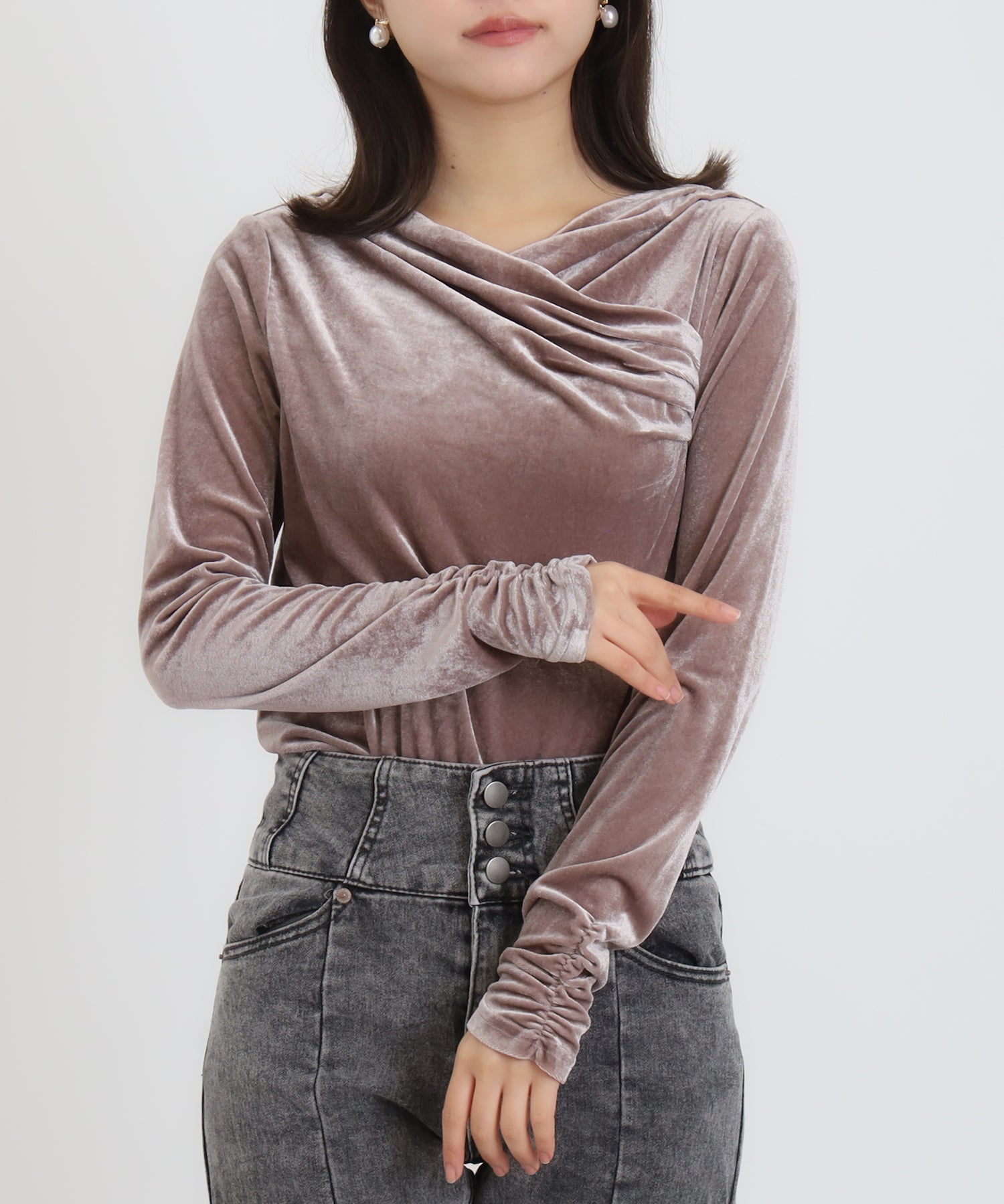 モカ　model：156　着用サイズ：M