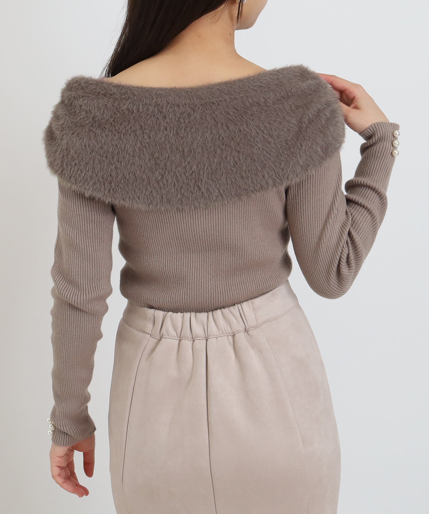 モカ　model:156　着用サイズ：M