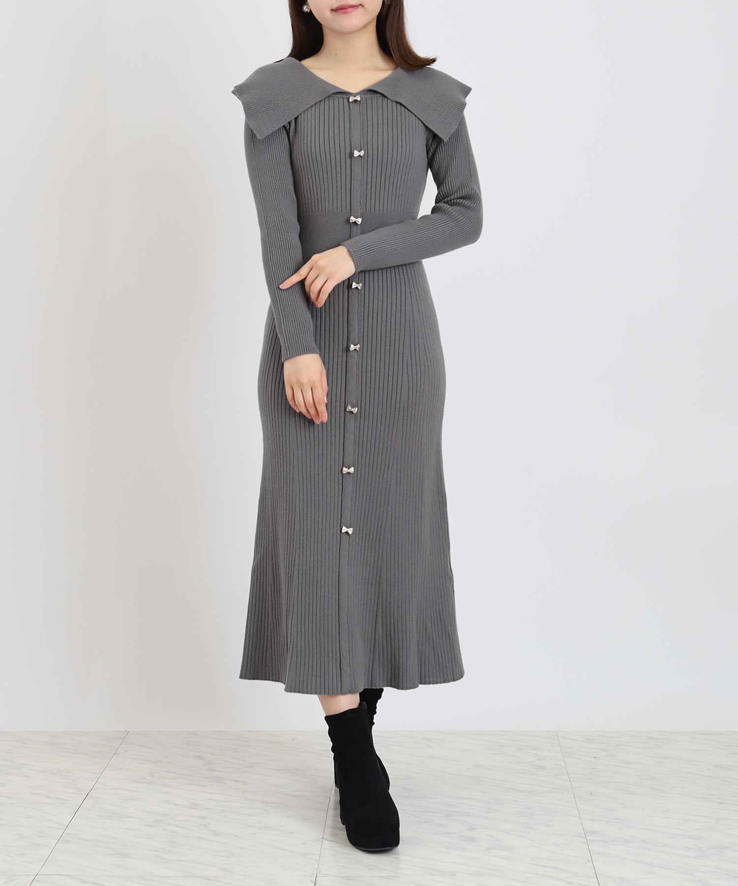 チャコール　model：156　着用サイズ：M