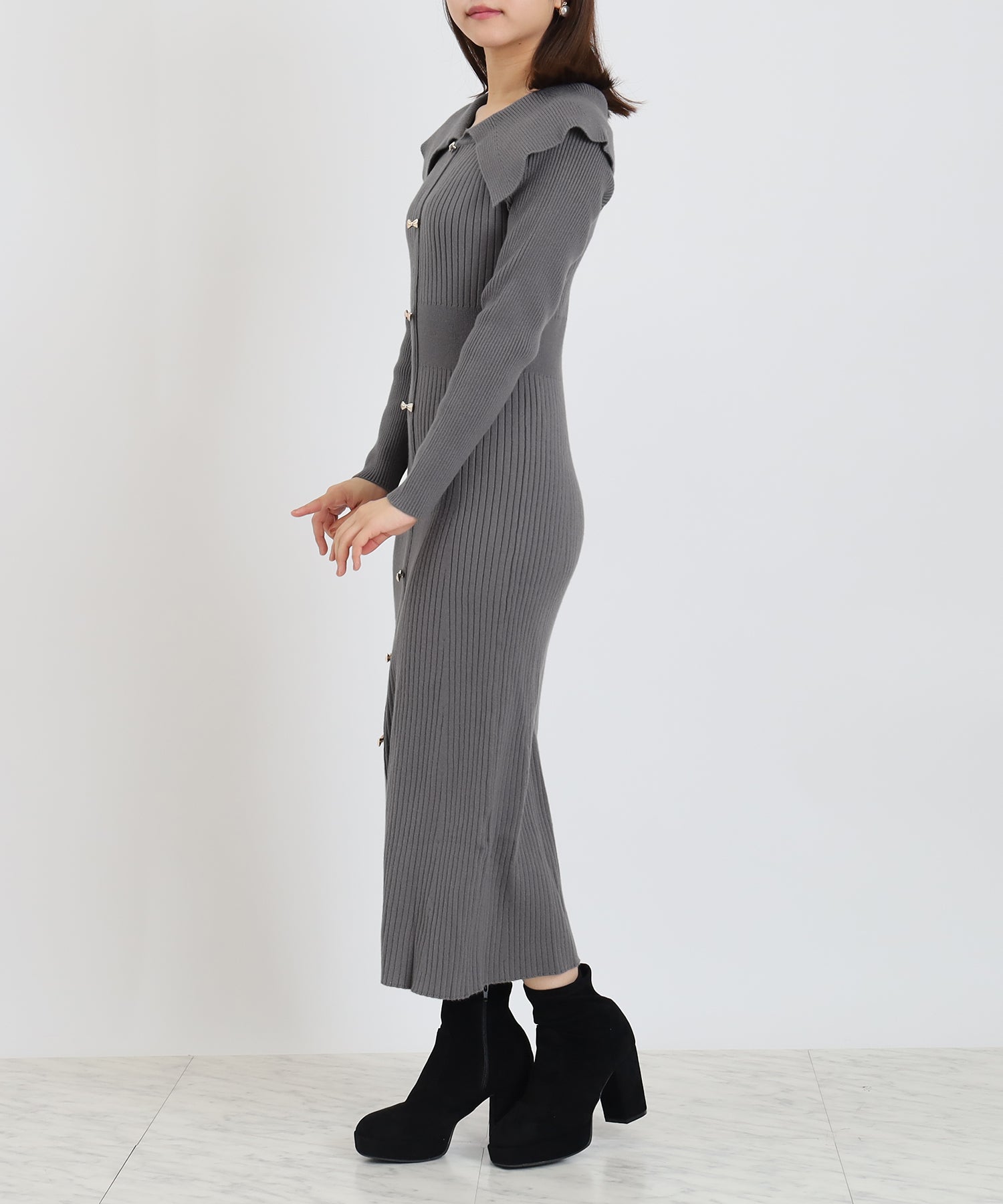 チャコール　model：156　着用サイズ：M