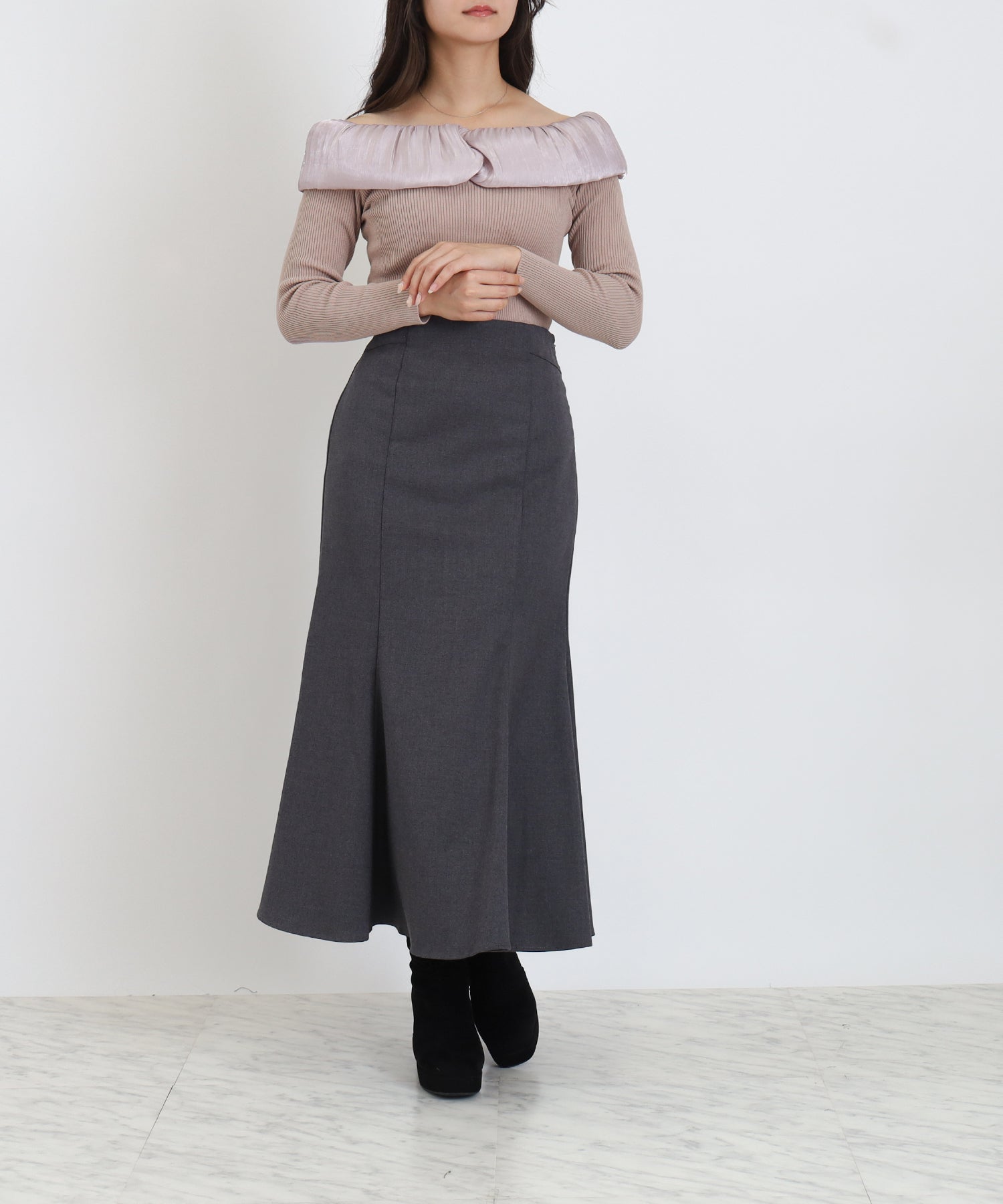 ピンクベージュ　model：160　着用サイズ：M