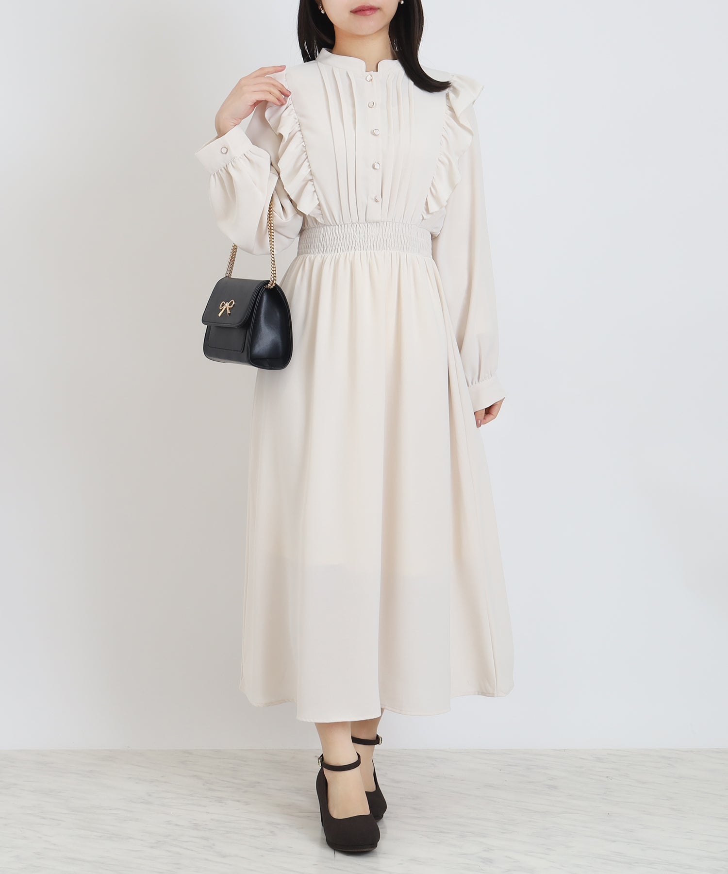 ピンタック肩フリルワンピース