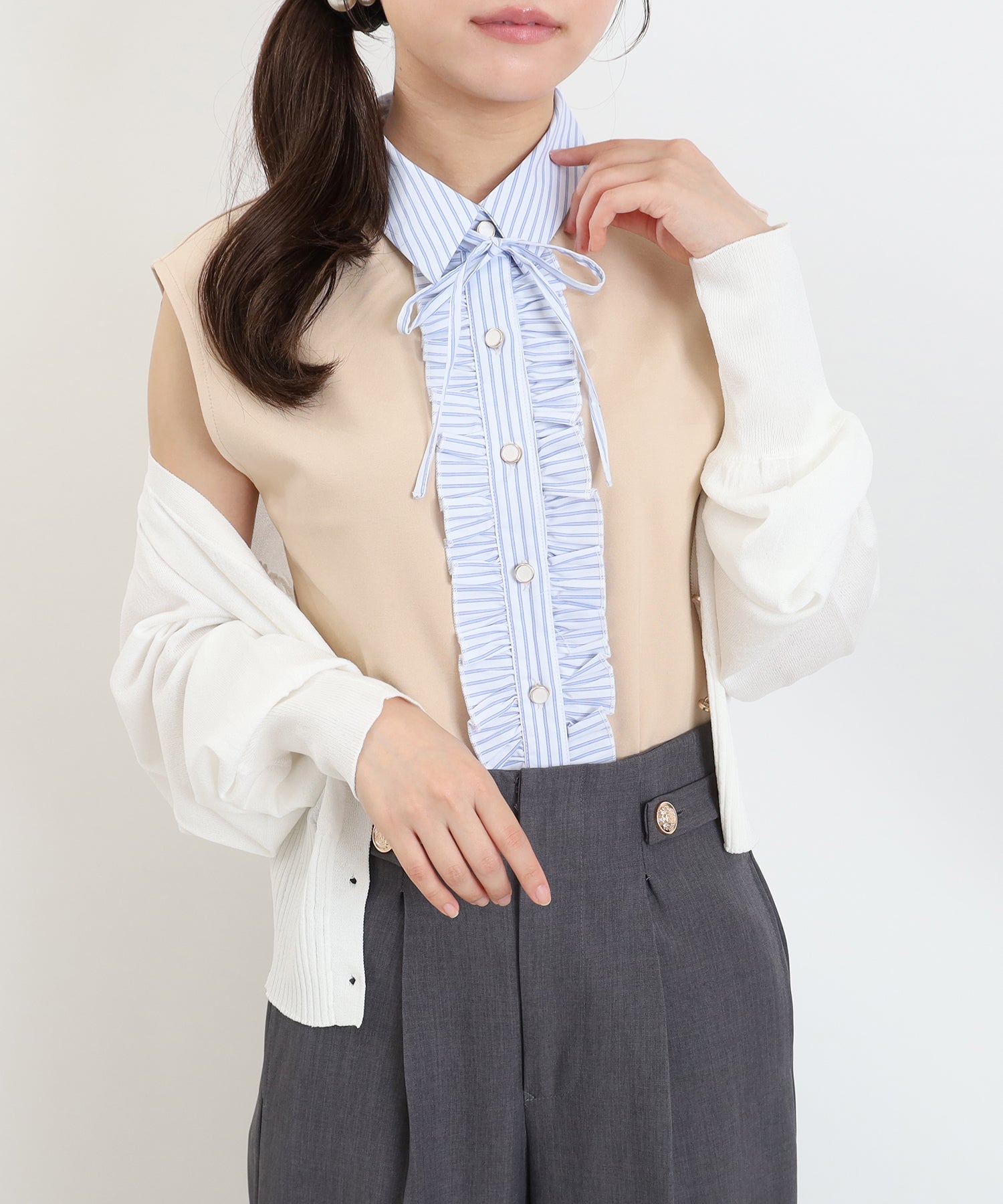 ベージュ　model：156　着用サイズ：M