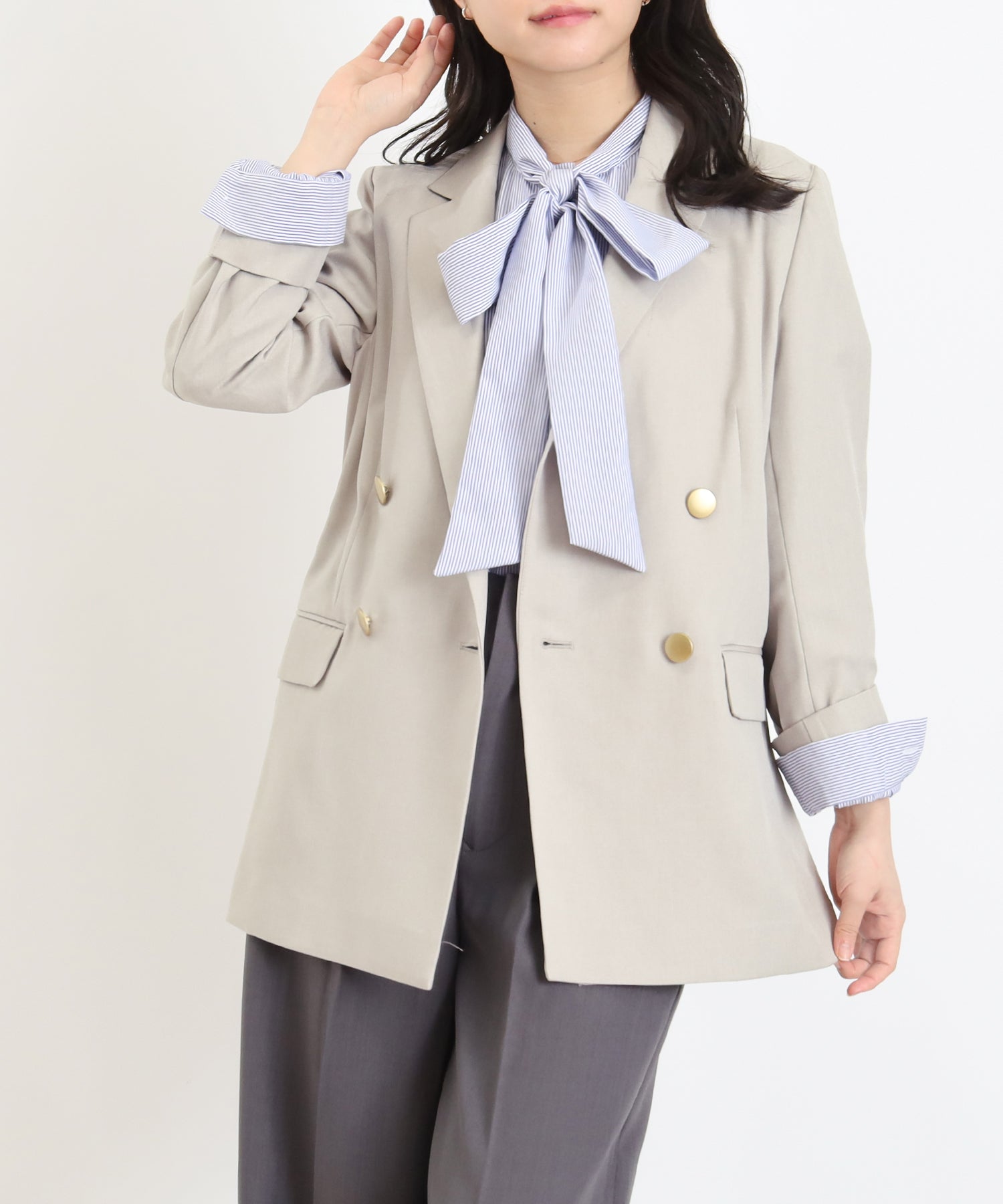 グレージュ　model：156　着用サイズ：M