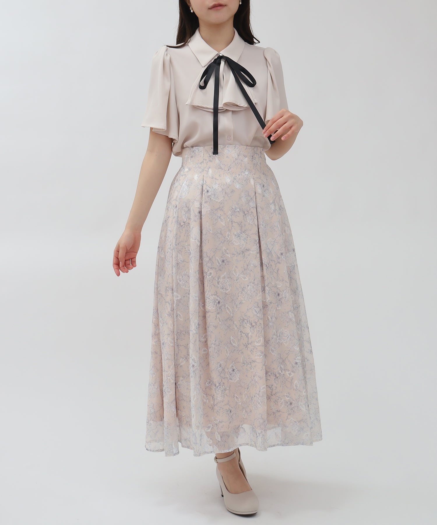 ピンクベージュ　model：156　着用サイズ：S