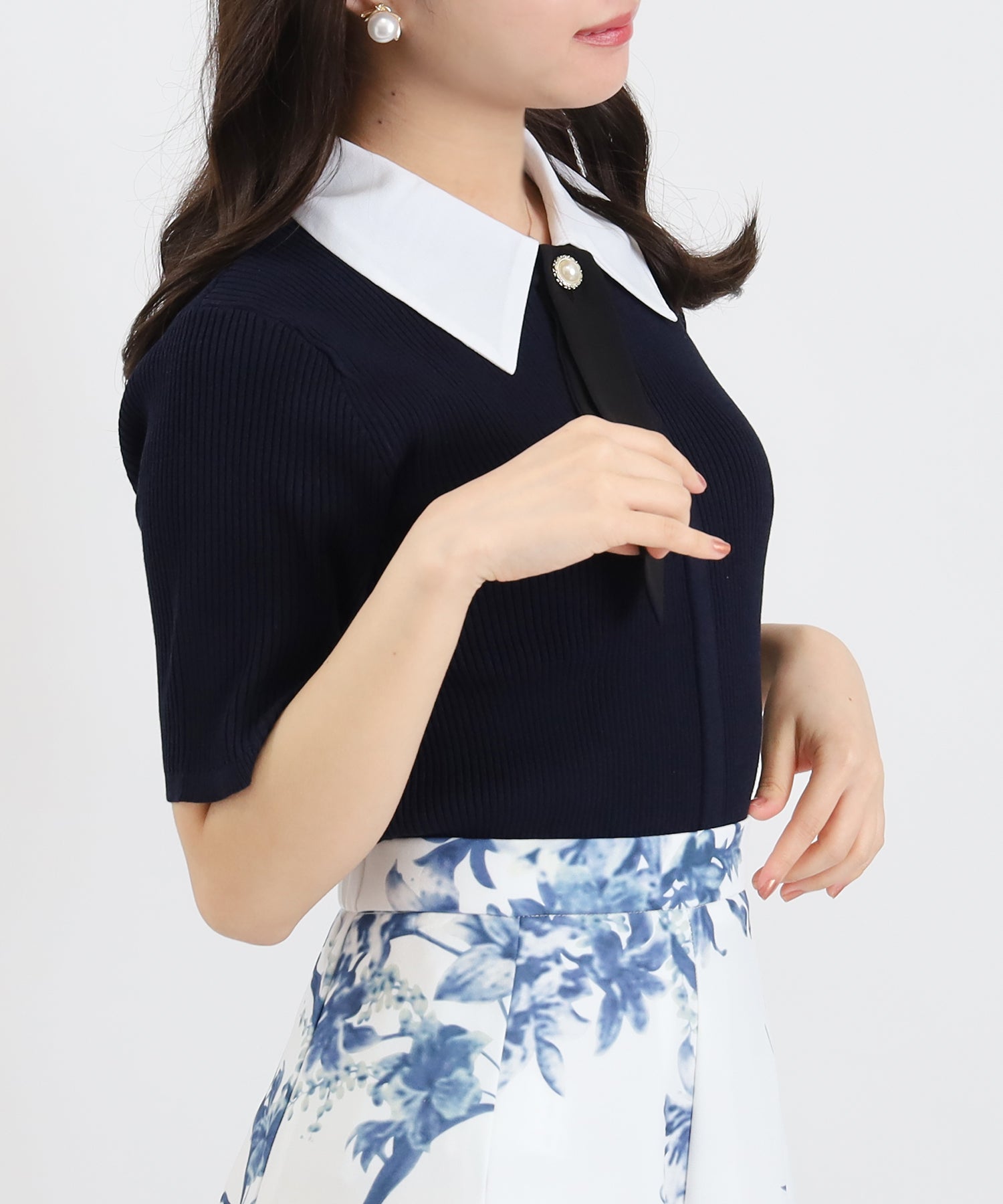 ネイビー(襟ホワイト)　model：156　着用サイズ：M