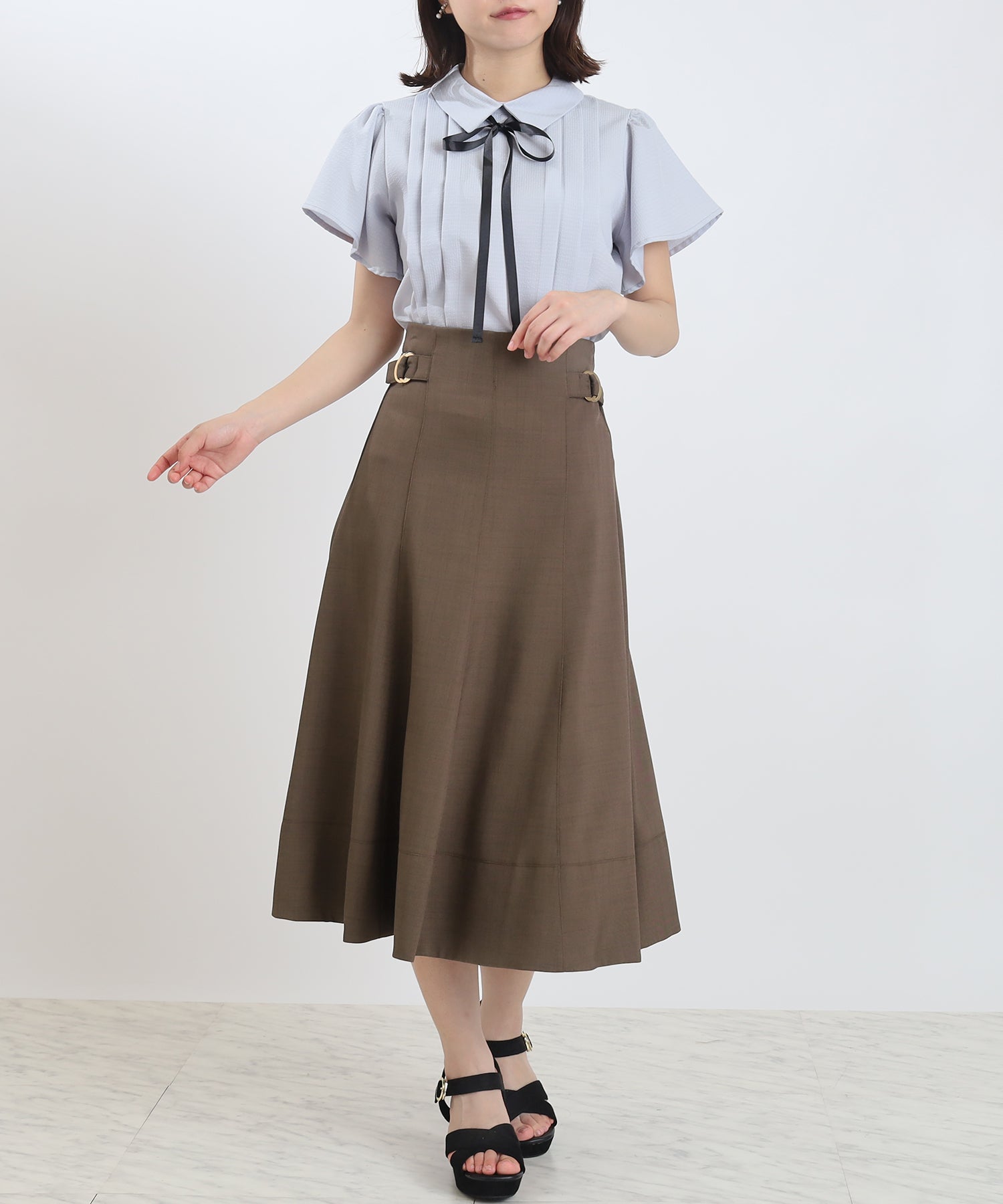 ブラウン　model：156　着用サイズ：S
