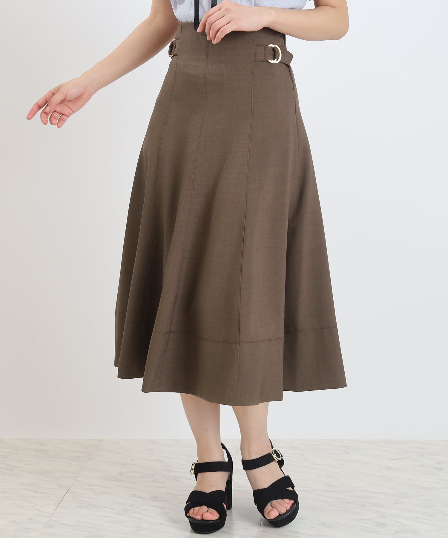 ブラウン　model：156　着用サイズ：S