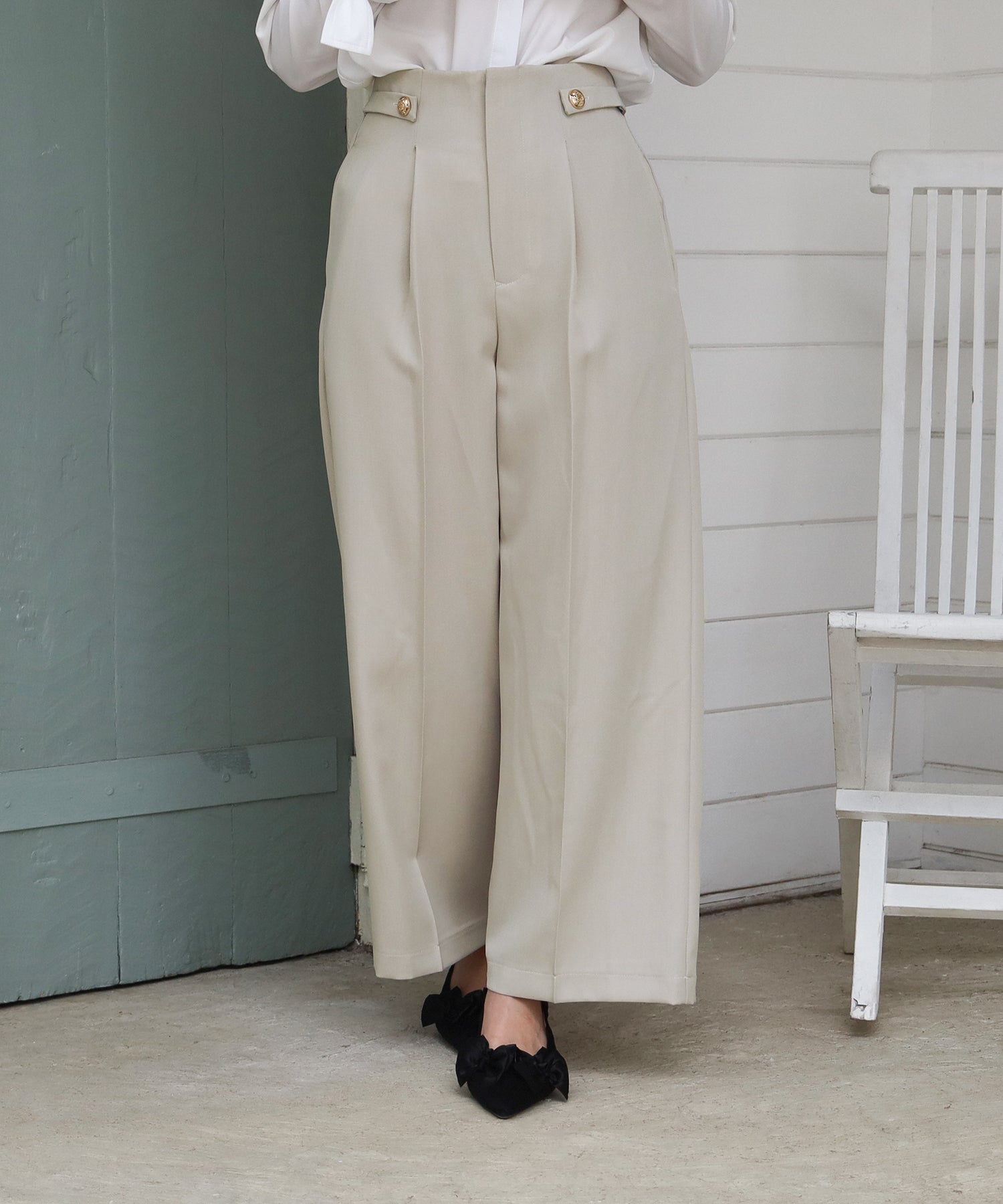 ベージュ　model：160　着用サイズ：M