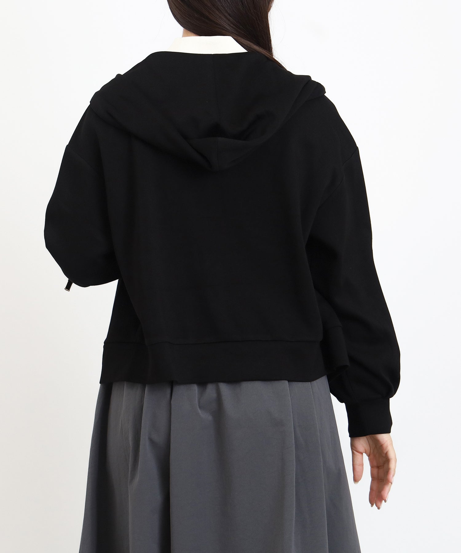ブラック　model：160　着用サイズ：M
