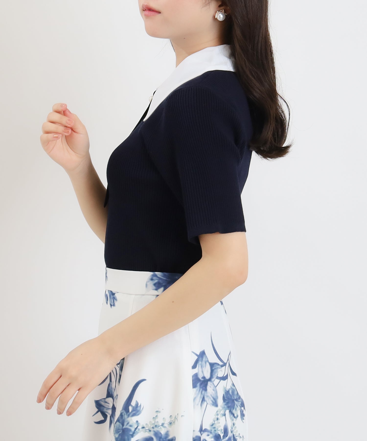 ネイビー(襟ホワイト)　model：156　着用サイズ：M