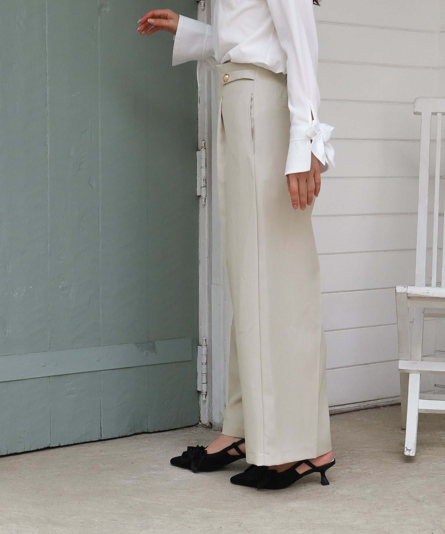 ベージュ　model：160　着用サイズ：M