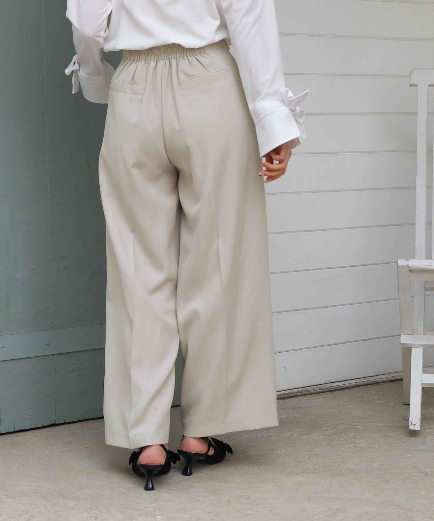 ベージュ　model：160　着用サイズ：M