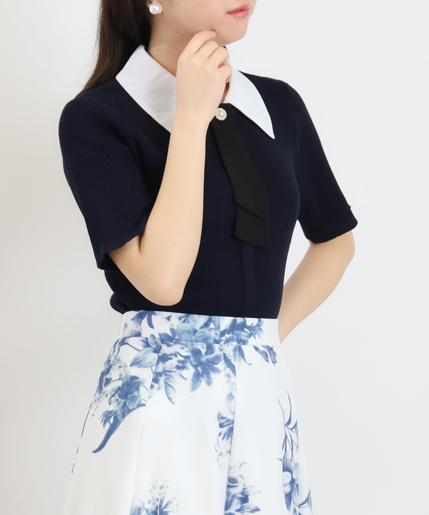 ネイビー(襟ホワイト)　model：156　着用サイズ：M