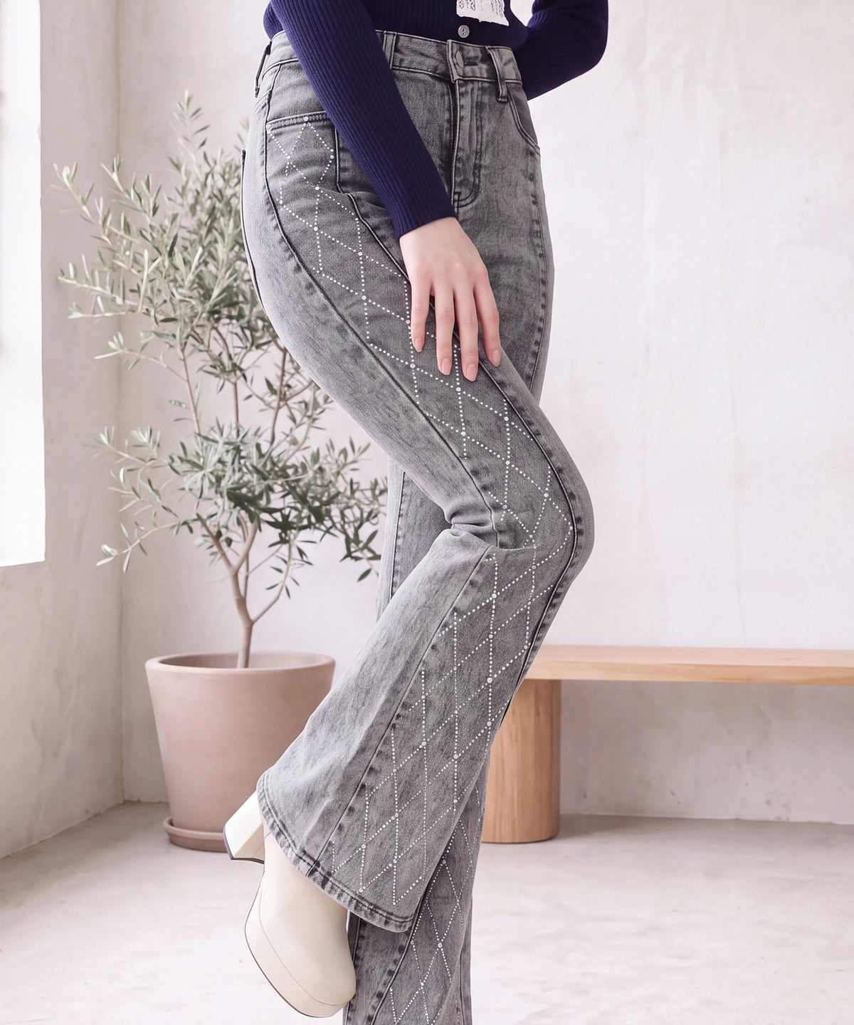ライトグレー(AI画像) model：160cm 着用サイズ：M