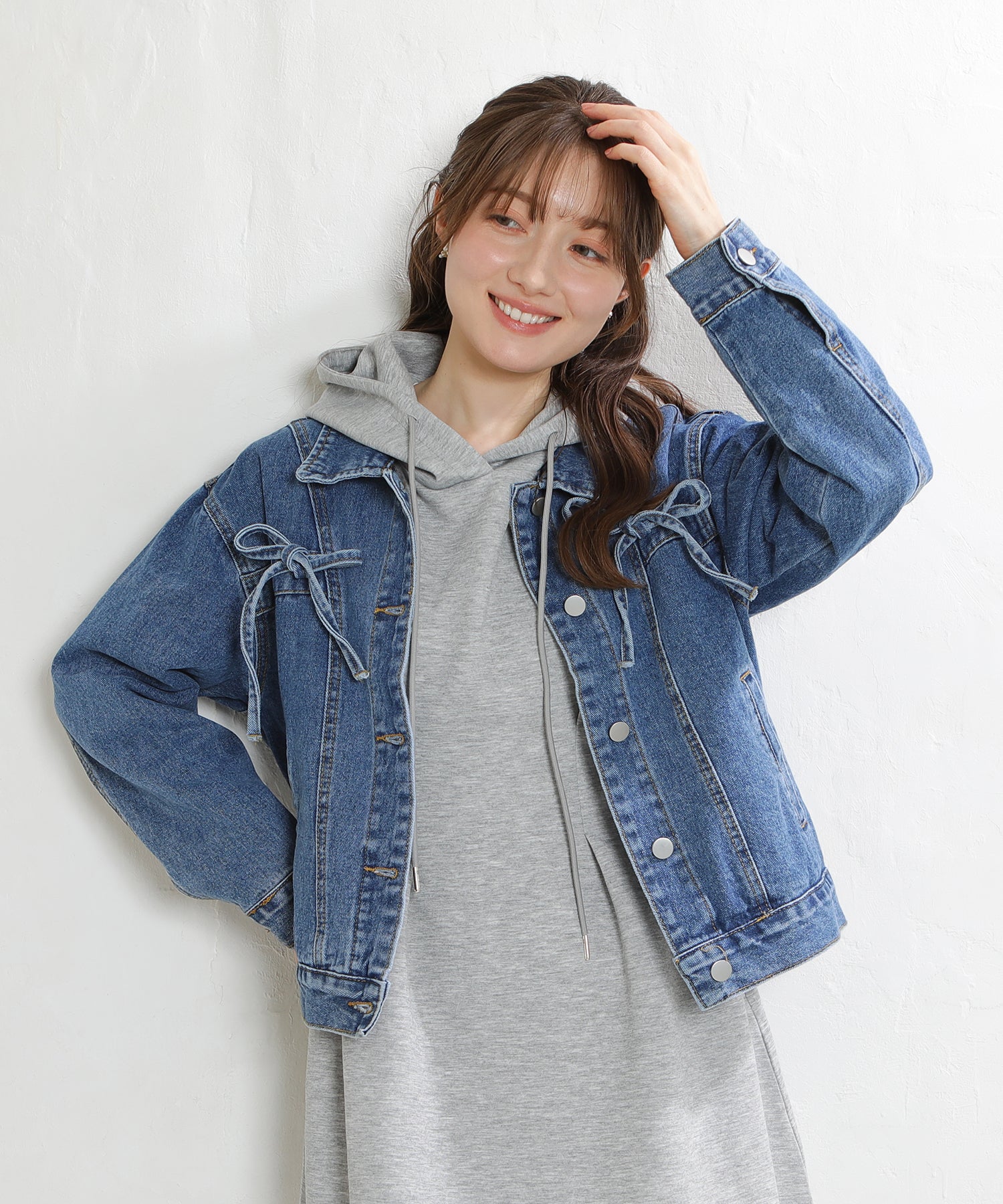 ブルー